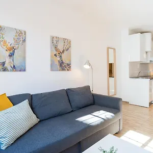 https://moderno-estudio-arroyo-de-la-miel.es-andalucia.com