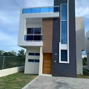 https://agradable-casa-puerto-plata.comcaribbean.com